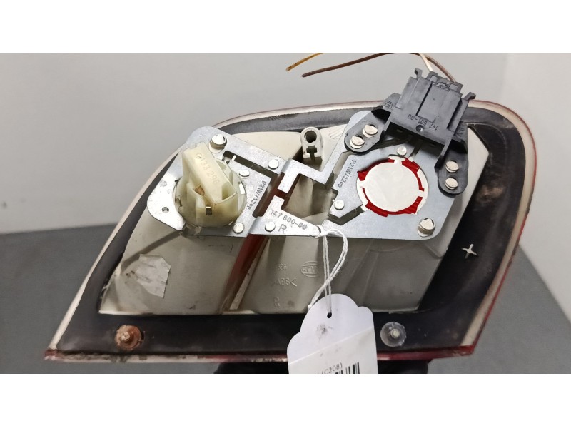 Recambio de piloto trasero porton derecho para mercedes-benz clk (c208) clk 320 (208.365) referencia OEM IAM 2088200664  