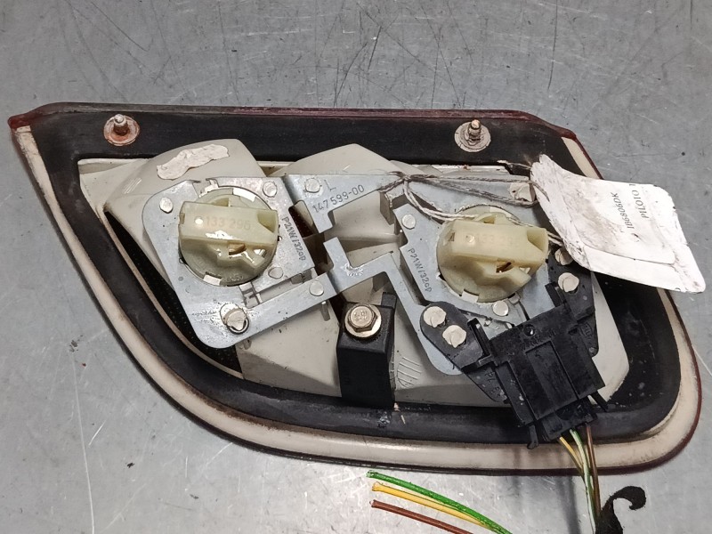 Recambio de piloto trasero porton izquierdo para mercedes-benz clk (c208) clk 320 (208.365) referencia OEM IAM 2088200564  