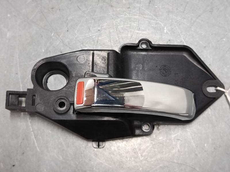 Recambio de maneta interior puerta delantera izquierda para fiat 500 c (312_) 1.2 (312cxa1a, 312axa1a) referencia OEM IAM 607049