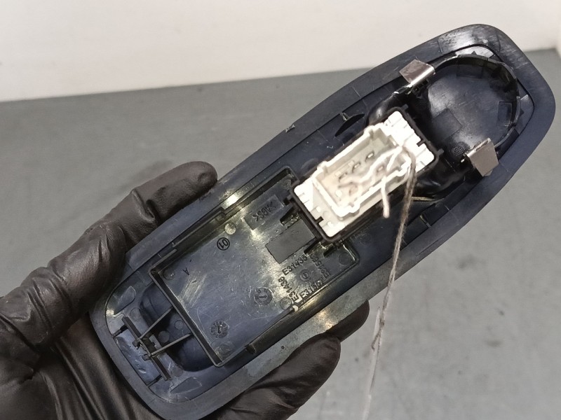 Recambio de mando elevalunas delantero derecho para peugeot 2008 i (cu_) 1.6 hdi referencia OEM IAM 96751118ZD  