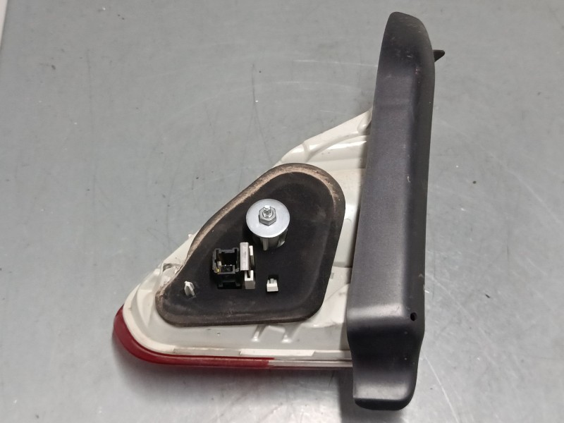 Recambio de piloto trasero porton izquierdo para peugeot 2008 i (cu_) 1.6 hdi referencia OEM IAM 9678074480  