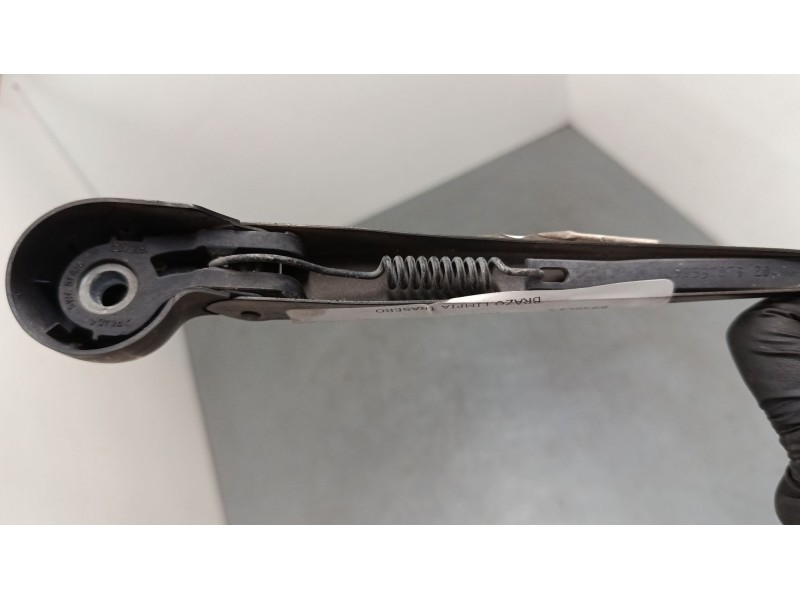 Recambio de brazo limpia trasero para seat ibiza iii (6l1) 1.4 16v referencia OEM IAM 1U9955707B  