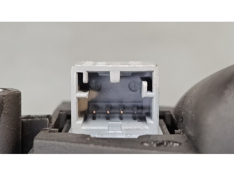 Recambio de maneta interior puerta delantera izquierda para seat ibiza iii (6l1) 1.4 16v referencia OEM IAM 6L0837113D  