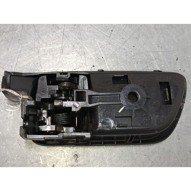Recambio de maneta interior puerta delantera derecha para toyota corolla verso (zer_, zze12_, r1_) 2.0 d-4d (cur10_) referencia 