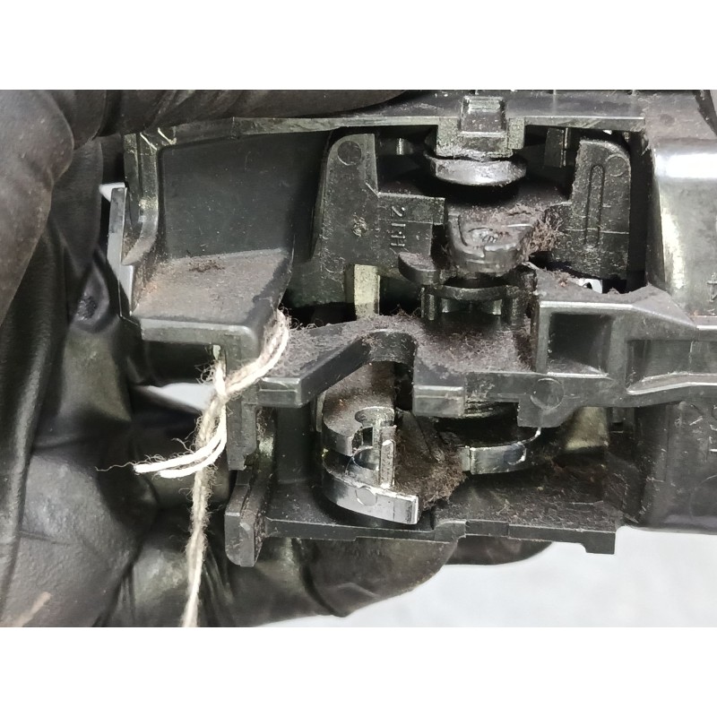Recambio de maneta interior puerta delantera derecha para toyota corolla verso (zer_, zze12_, r1_) 2.0 d-4d (cur10_) referencia 