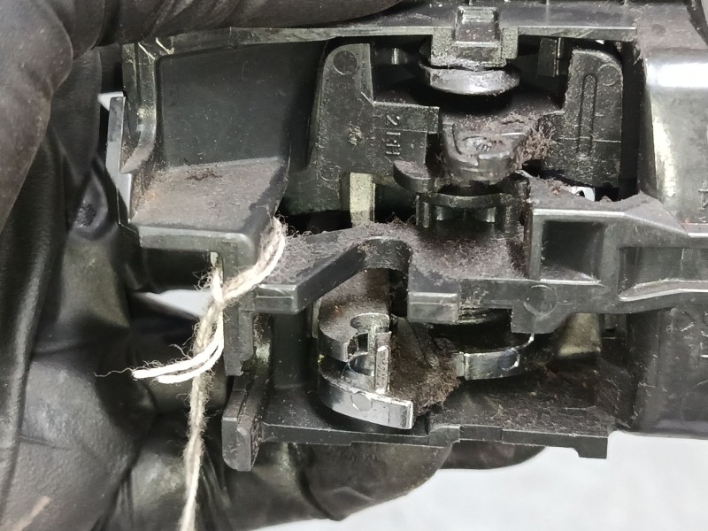 Recambio de maneta interior puerta delantera derecha para toyota corolla verso (zer_, zze12_, r1_) 2.0 d-4d (cur10_) referencia 