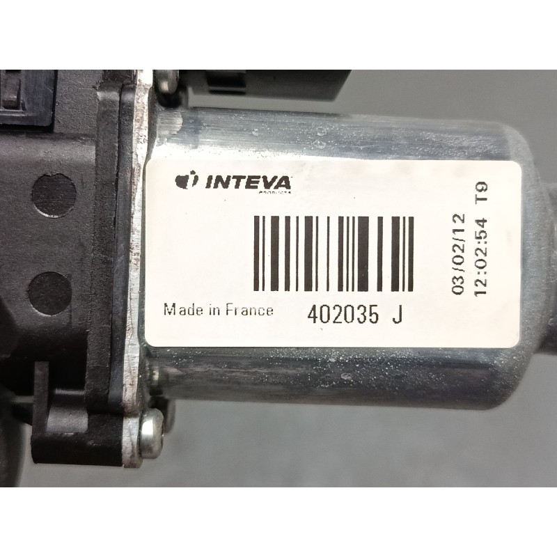 Recambio de motor elevaluna delantero izquierdo para nissan qashqai i (j10, nj10) 1.6 referencia OEM IAM 402035J  