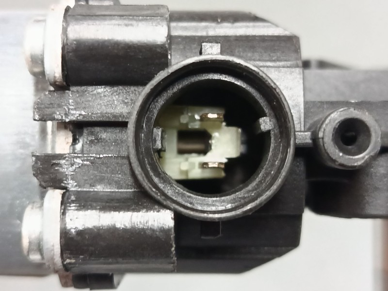 Recambio de motor elevaluna delantero derecho para nissan qashqai i (j10, nj10) 1.6 referencia OEM IAM 402032G  