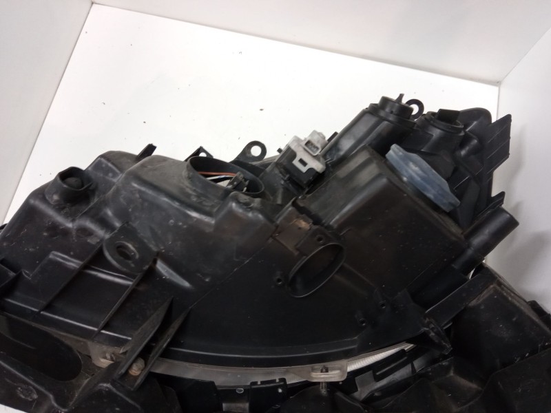 Recambio de faro derecho para renault scénic ii (jm0/1_) 1.9 dci (jm14) referencia OEM IAM   