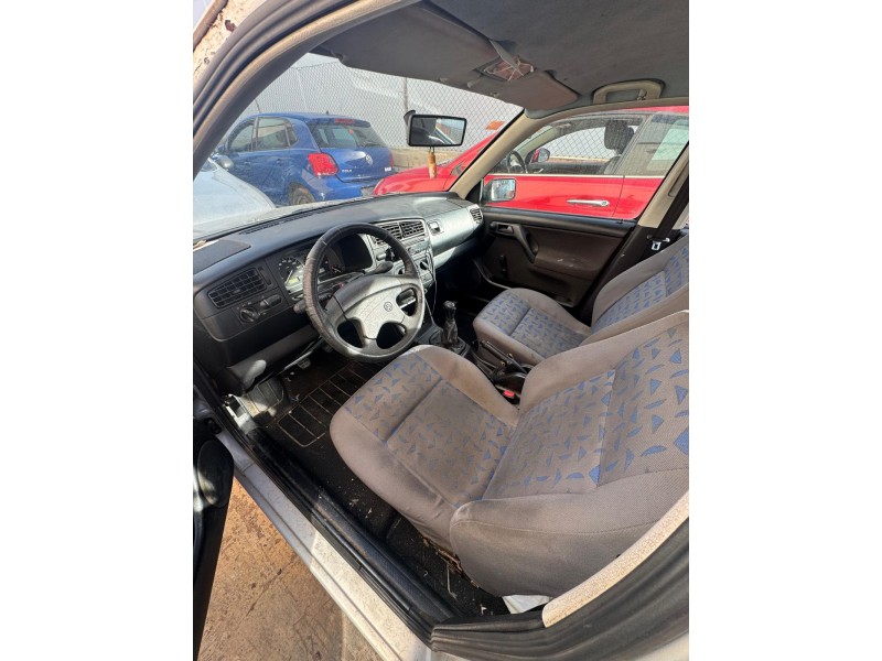 volkswagen vento (1h2) del año 1996