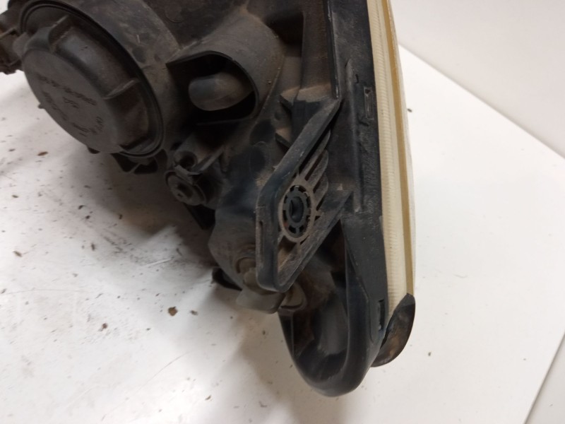 Recambio de faro derecho para kia picanto i (sa) 1.1 referencia OEM IAM 9210207710  