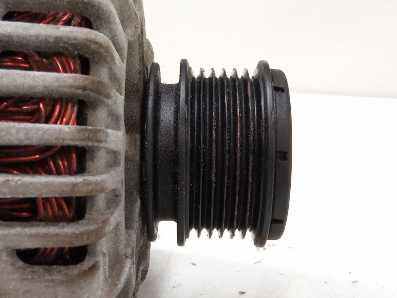 Recambio de alternador para seat toledo iii (5p2) 1.9 tdi referencia OEM IAM TG14C011  