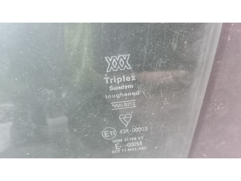 Recambio de luna puerta delantera izquierda para jaguar xj (xj40, xj81) 6 3.6 referencia OEM IAM   