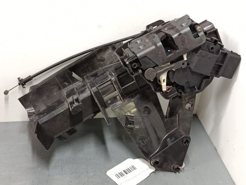 Recambio de cerradura puerta delantera derecha para ford focus ii (da_, hcp, dp) 1.6 tdci referencia OEM IAM   