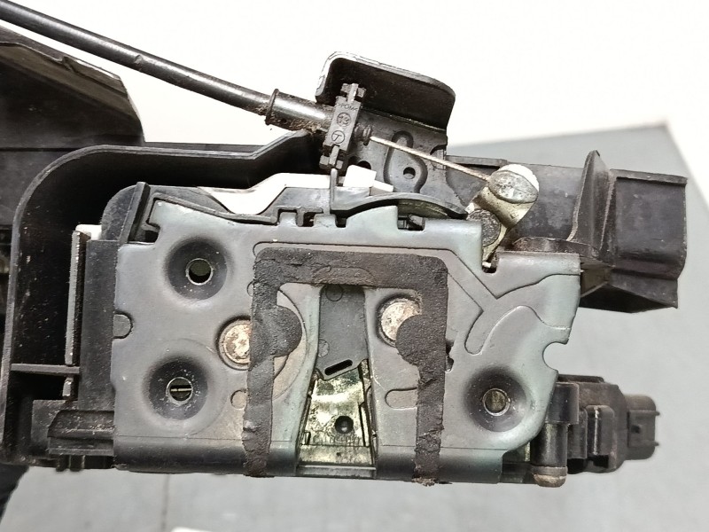 Recambio de cerradura puerta delantera derecha para ford focus ii (da_, hcp, dp) 1.6 tdci referencia OEM IAM   