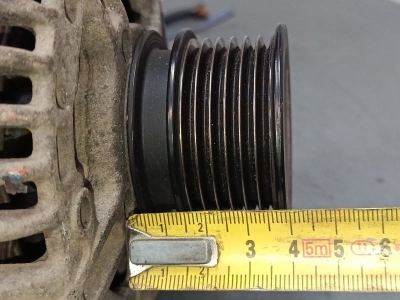 Recambio de alternador para volkswagen polo iv (9n_, 9a_) 1.4 16v referencia OEM IAM 037903025M  