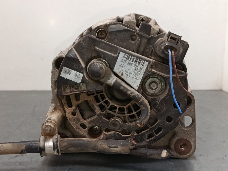 Recambio de alternador para volkswagen polo iv (9n_, 9a_) 1.4 16v referencia OEM IAM 037903025M  