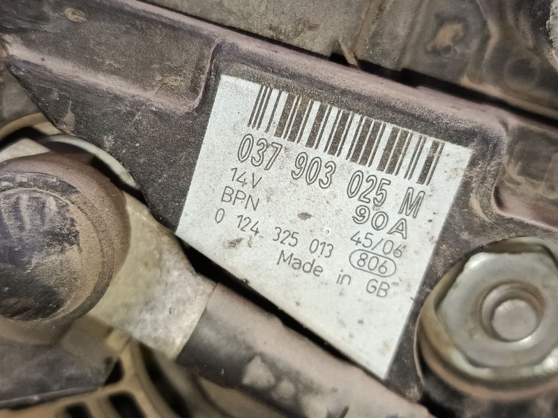 Recambio de alternador para volkswagen polo iv (9n_, 9a_) 1.4 16v referencia OEM IAM 037903025M  