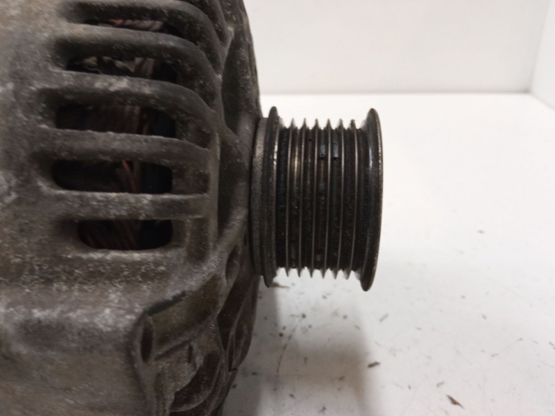 Recambio de alternador para renault scénic ii (jm0/1_) 1.9 dci (jm14) referencia OEM IAM 8200667610 TG11C065 