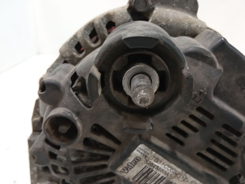Recambio de alternador para renault scénic ii (jm0/1_) 1.9 dci (jm14) referencia OEM IAM 8200667610 TG11C065 