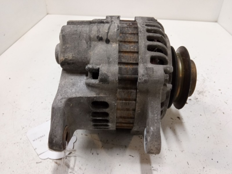 Recambio de alternador para nissan primera hatchback (p12) 2.2 di referencia OEM IAM 23100AD210  