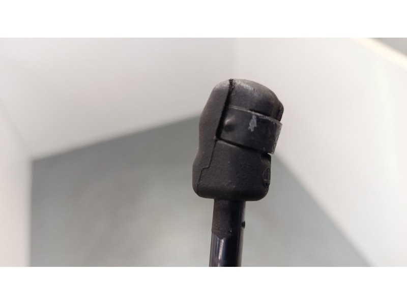 Recambio de amortiguadores capo para volkswagen new beetle descapotable (1y7) 2.0 referencia OEM IAM 270N  