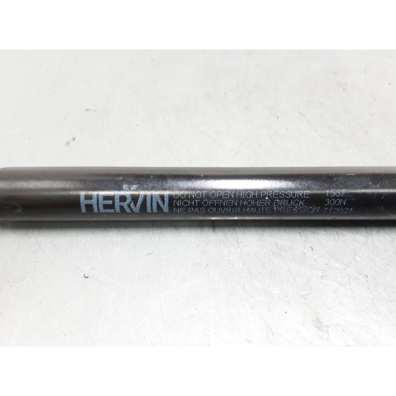 Recambio de amortiguadores malet/porton para toyota aygo (_b1_) 1.0 (kgb10_) referencia OEM IAM 300N  