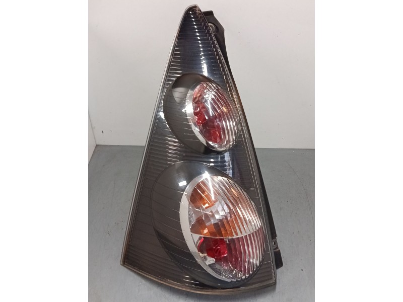 Recambio de piloto trasero izquierdo para citroën c1 (pm_, pn_) 1.0 referencia OEM IAM 815600H060  