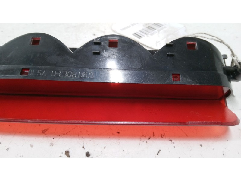 Recambio de luz central de freno para fiat punto (188_) 1.9 jtd 80 (188.237, .257, .337, .357) referencia OEM IAM 03308060  