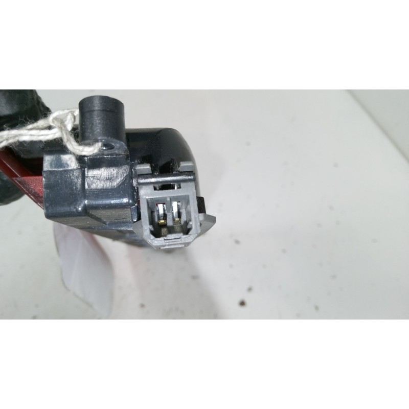 Recambio de luz central de freno para fiat punto (188_) 1.9 jtd 80 (188.237, .257, .337, .357) referencia OEM IAM 03308060  