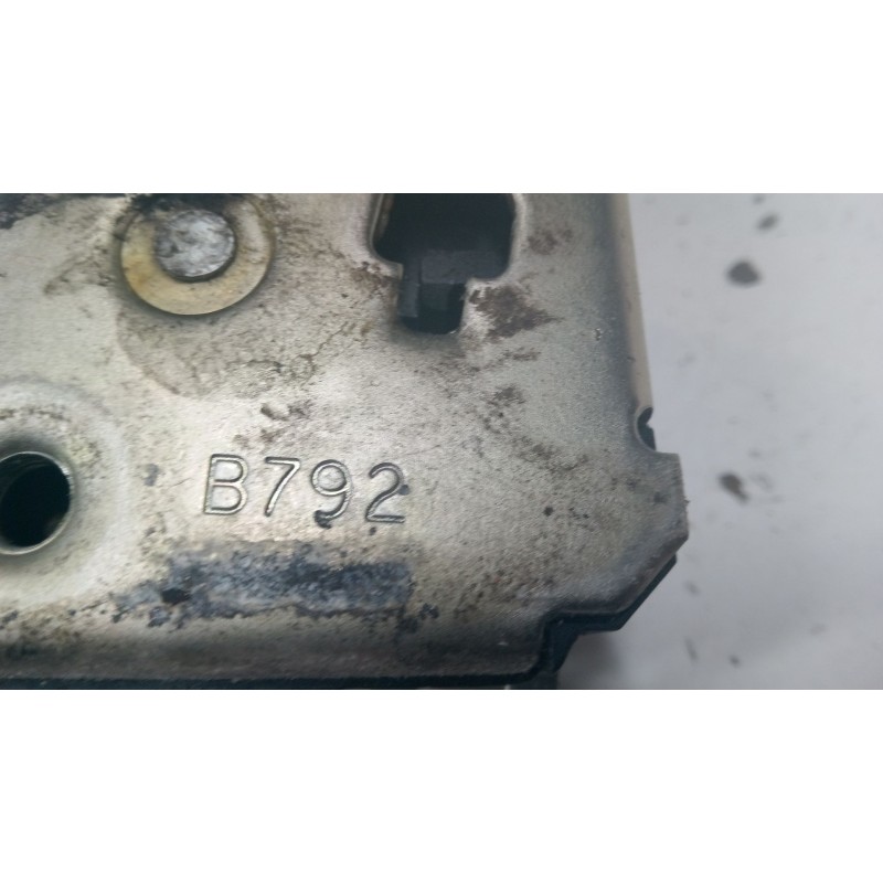 Recambio de cerradura puerta trasera izquierda para fiat punto (188_) 1.9 jtd 80 (188.237, .257, .337, .357) referencia OEM IAM 