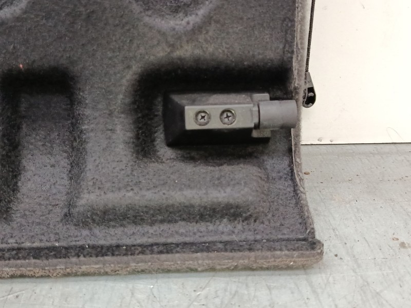 Recambio de bandeja trasera para seat ibiza iii (6l1) 1.4 16v referencia OEM IAM   