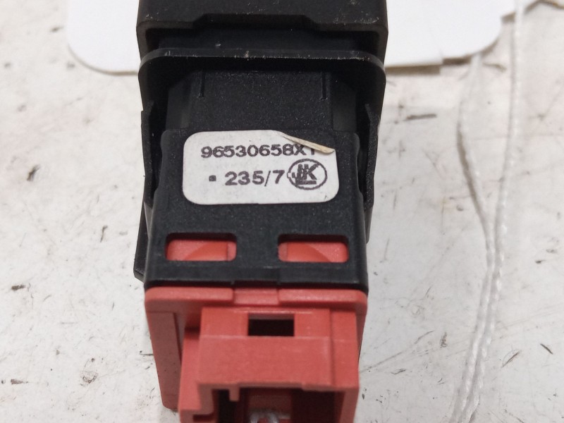 Recambio de boton apertura/cierre deposito para citroën c4 grand picasso i (ua_) 2.0 hdi 138 referencia OEM IAM   