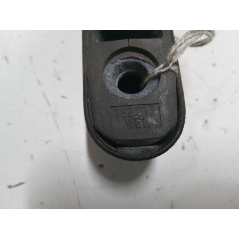 Recambio de brazo limpia trasero para renault clio ii (bb_, cb_) 1.6 (b/cb0d, bb00) referencia OEM IAM   