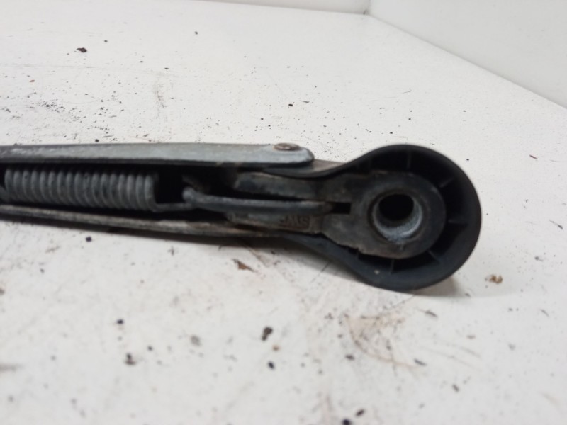 Recambio de brazo limpia trasero para ford fiesta v (jh_, jd_) 1.4 tdci referencia OEM IAM   