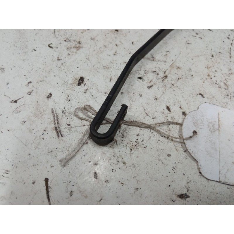 Recambio de brazo limpia trasero para mercedes-benz clase a (w168) a 170 cdi (168.009, 168.109) referencia OEM IAM   