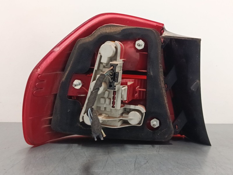 Recambio de piloto trasero derecho para bmw 3 (e90) 320 d referencia OEM IAM   