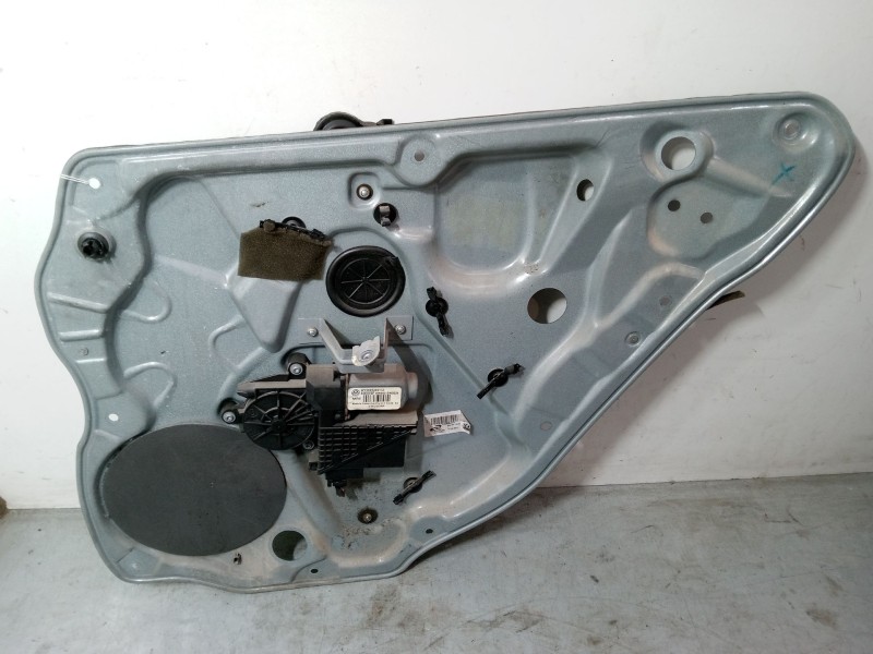Recambio de elevalunas electrico trasero derecho para volkswagen polo iv (9n_, 9a_) 1.4 tdi referencia OEM IAM 6Y0959812  