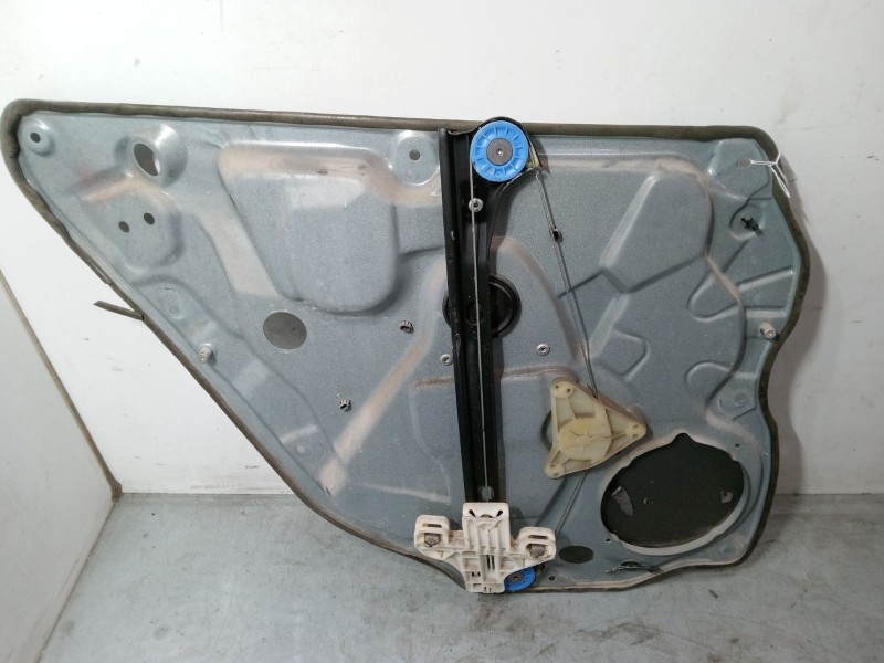 Recambio de elevalunas electrico trasero derecho para volkswagen polo iv (9n_, 9a_) 1.4 tdi referencia OEM IAM 6Y0959812  