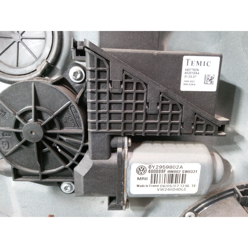 Recambio de elevalunas electrico delantero izquierdo para volkswagen polo iv (9n_, 9a_) 1.4 tdi referencia OEM IAM 6Y2959802A  