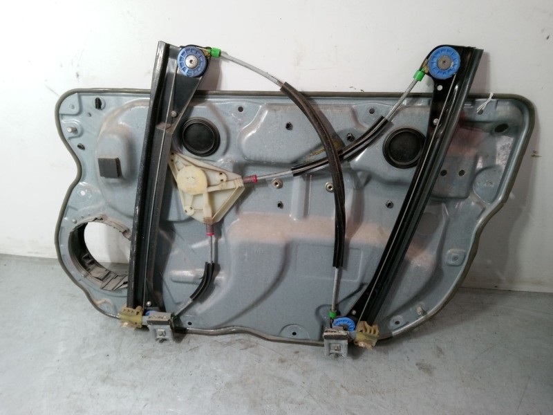 Recambio de elevalunas electrico delantero izquierdo para volkswagen polo iv (9n_, 9a_) 1.4 tdi referencia OEM IAM 6Y2959802A  