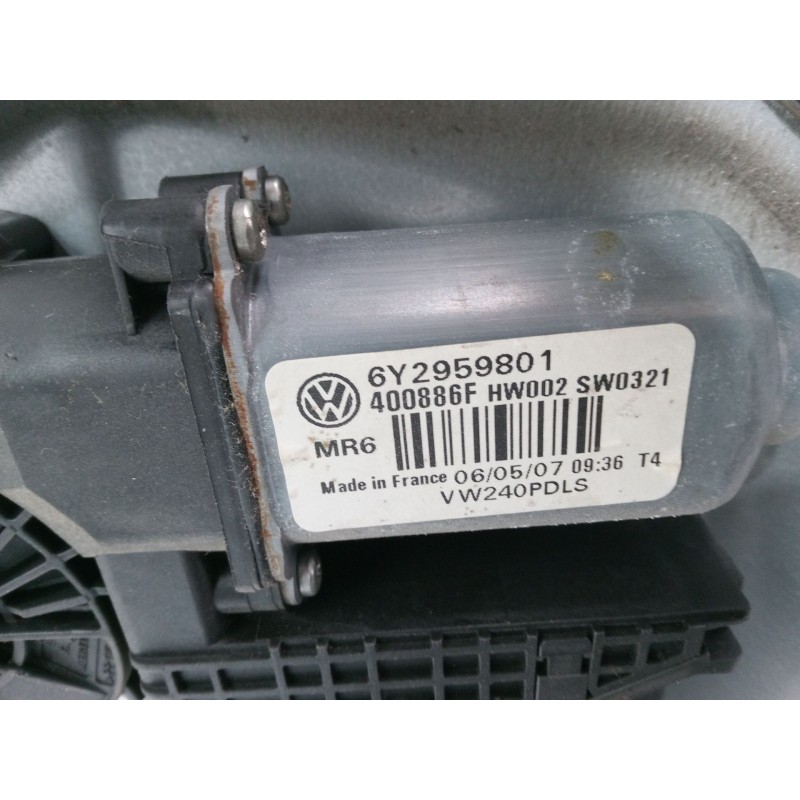 Recambio de elevalunas electrico delantero derecho para volkswagen polo iv (9n_, 9a_) 1.4 tdi referencia OEM IAM 6Y2959801  