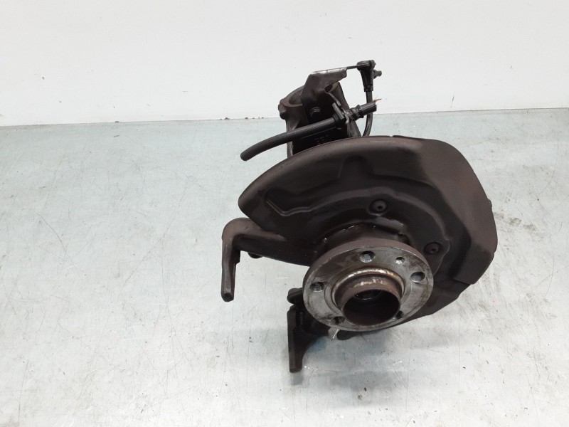 Recambio de mangueta delantera izquierda para seat ibiza v (kj1, kjg) 1.0 mpi referencia OEM IAM 2Q0407255M  