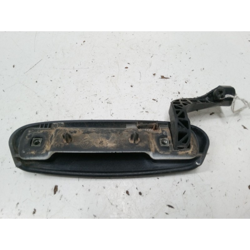 Recambio de maneta exterior puerta delantera derecha para fiat punto (188_) 1.9 jtd 80 (188.237, .257, .337, .357) referencia OE