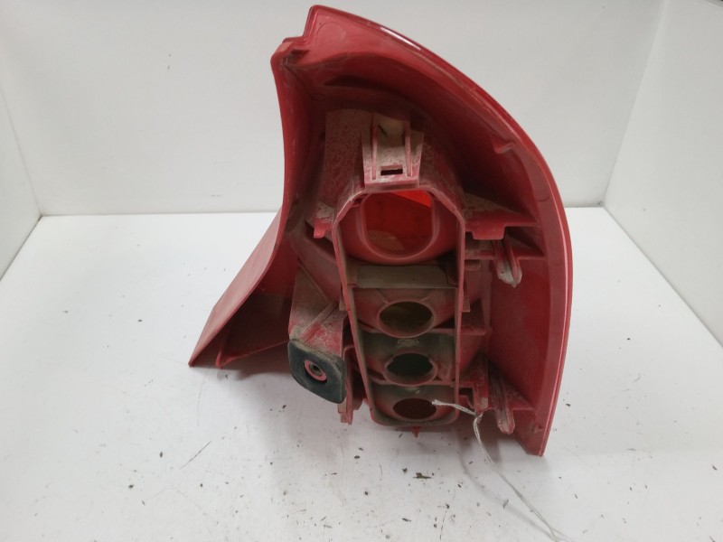 Recambio de piloto trasero izquierdo para renault clio ii (bb_, cb_) 1.2 (bb0a, bb0f, bb10, bb1k, bb28, bb2d, bb2h, cb0a,... ref