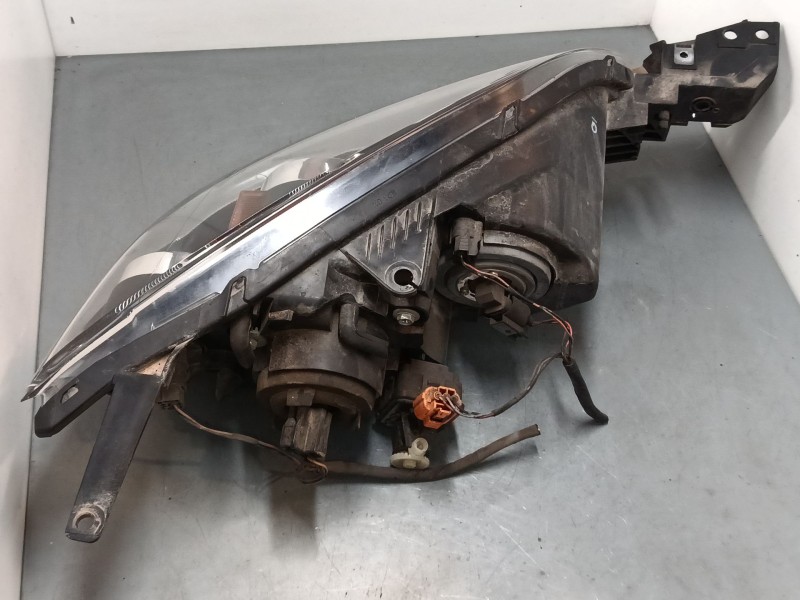 Recambio de faro izquierdo para mazda 3 (bk) 1.6 di turbo referencia OEM IAM BP4K510L0D  