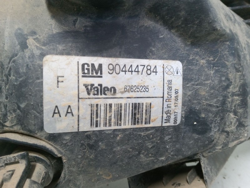 Recambio de faro izquierdo para opel corsa b (s93) 1.2 i 16v (f08, f68, m68) referencia OEM IAM 90444784  