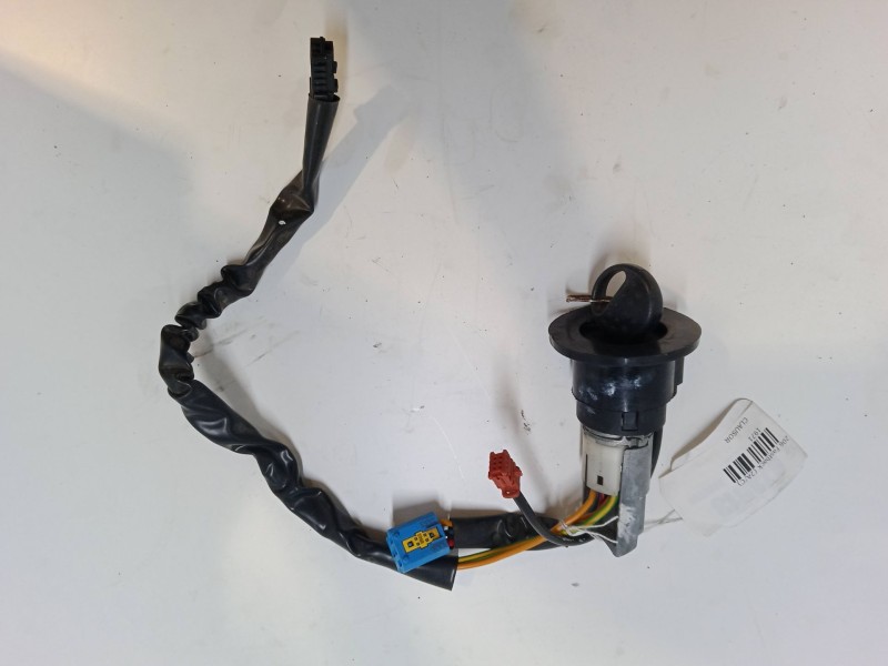 Recambio de clausor para peugeot 206 hatchback (2a/c) 1.4 i referencia OEM IAM    Recambio de clausor para peugeot 206 hatchback (2a/c) 1.4 i referencia OEM IAM