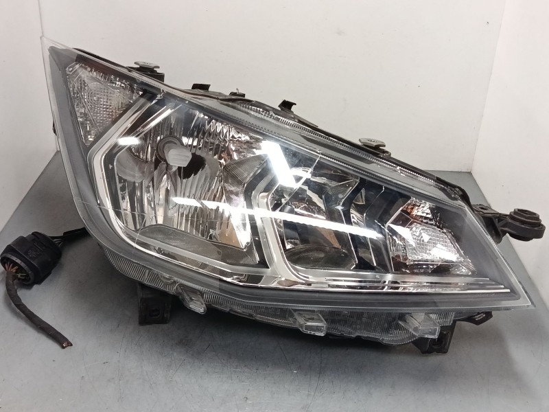 Recambio de faro derecho para seat ibiza v (kj1, kjg) 1.0 mpi referencia OEM IAM 6F1941006B  