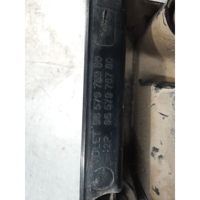 Recambio de piloto trasero derecho para peugeot partner furgoneta/monovolumen (5_, g_) 2.0 hdi referencia OEM IAM 9657976980  